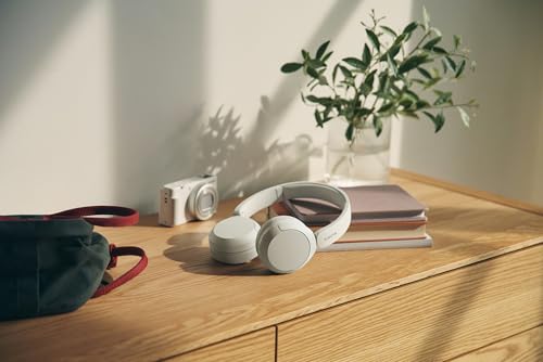 Sony WH-CH520 Wireless Bluetooth Headphones with Mic, Up to 50Hrs Battery-White 