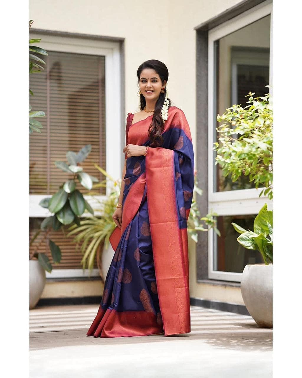 SGF11 Women's Kanjivaram Soft Lichi Silk Saree With Blouse Piece