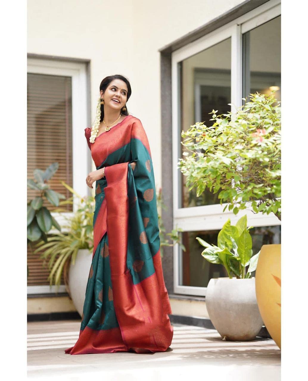 SGF11 Women's Kanjivaram Soft Lichi Silk Saree With Blouse Piece