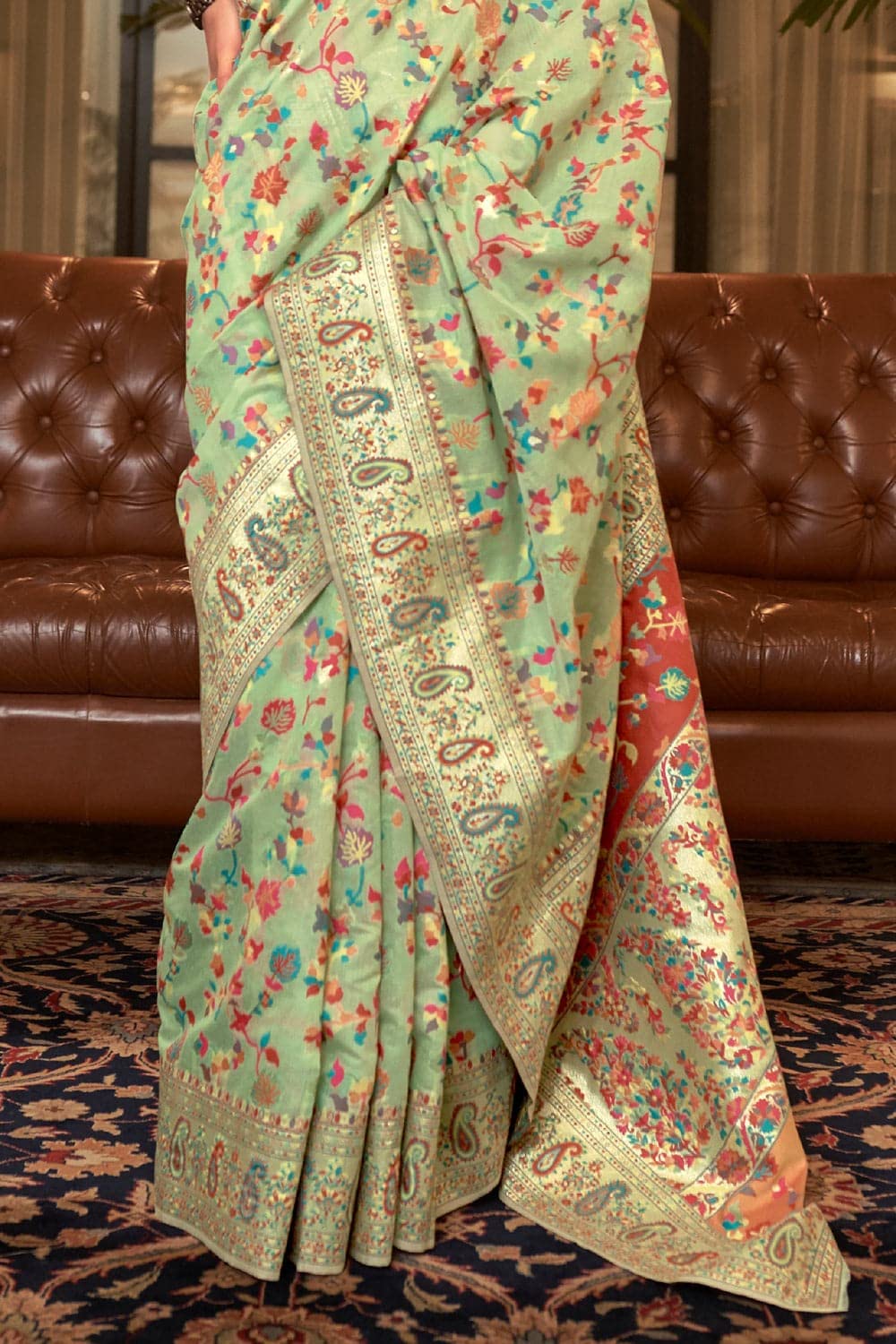 SGF11- Women's Kanjivaram Pure Soft Silk Handloom Saree Pure Golden Zari With Blouse Piece