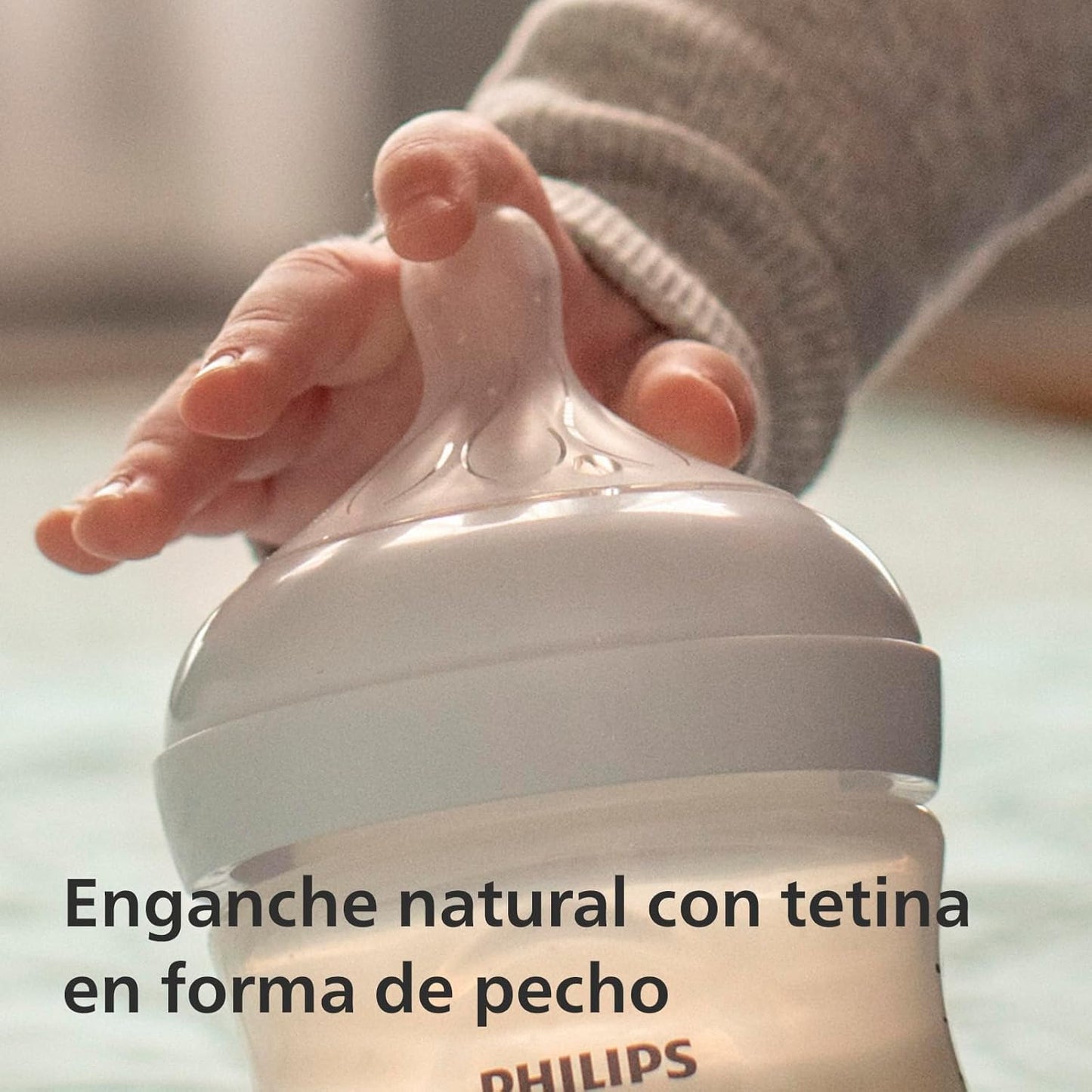 Philips Avent Natural Baby Feeding Bottle | No.1 Brand Recommended by Moms Worldwide | Ideal for 1 months+| Natural Response Technology Mimics Breastfeeding | Uniquely Designed Nipple releases milk only when baby drinks | Pack of 2| SCY903/02