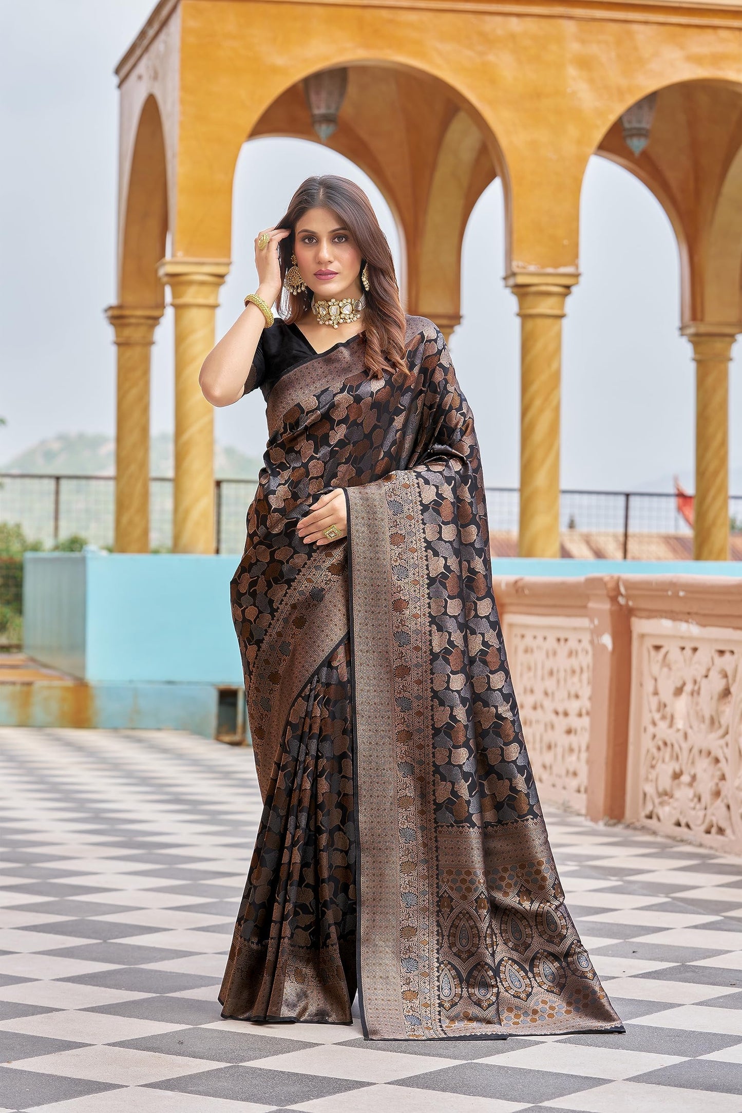 SWORNOF Womens Kanjivaram Silk Saree with Zari Woven Saree With Blouse Piece