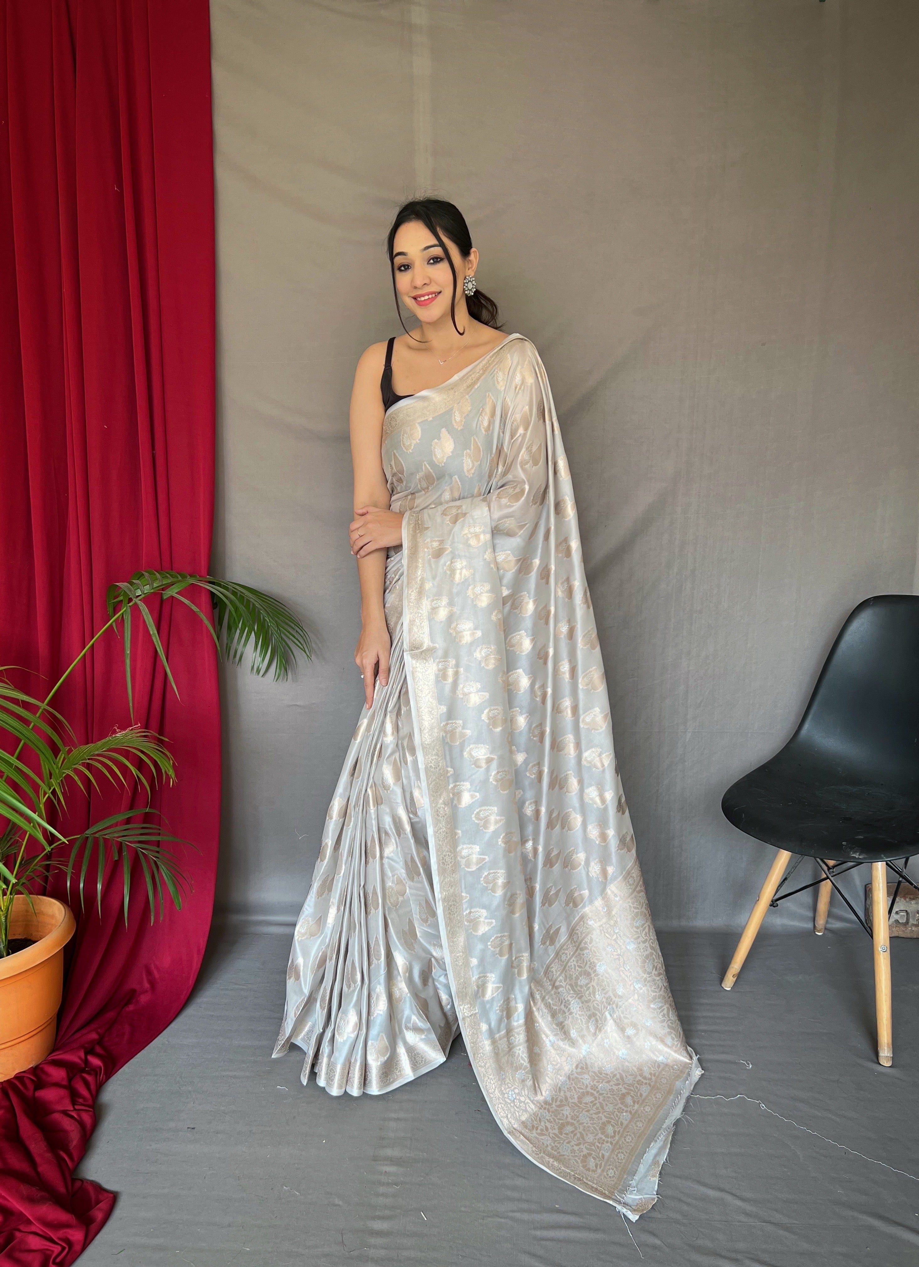 Purvi Tabby Soft Silk Woven Saree Pastel Silver Saris & Lehengas
